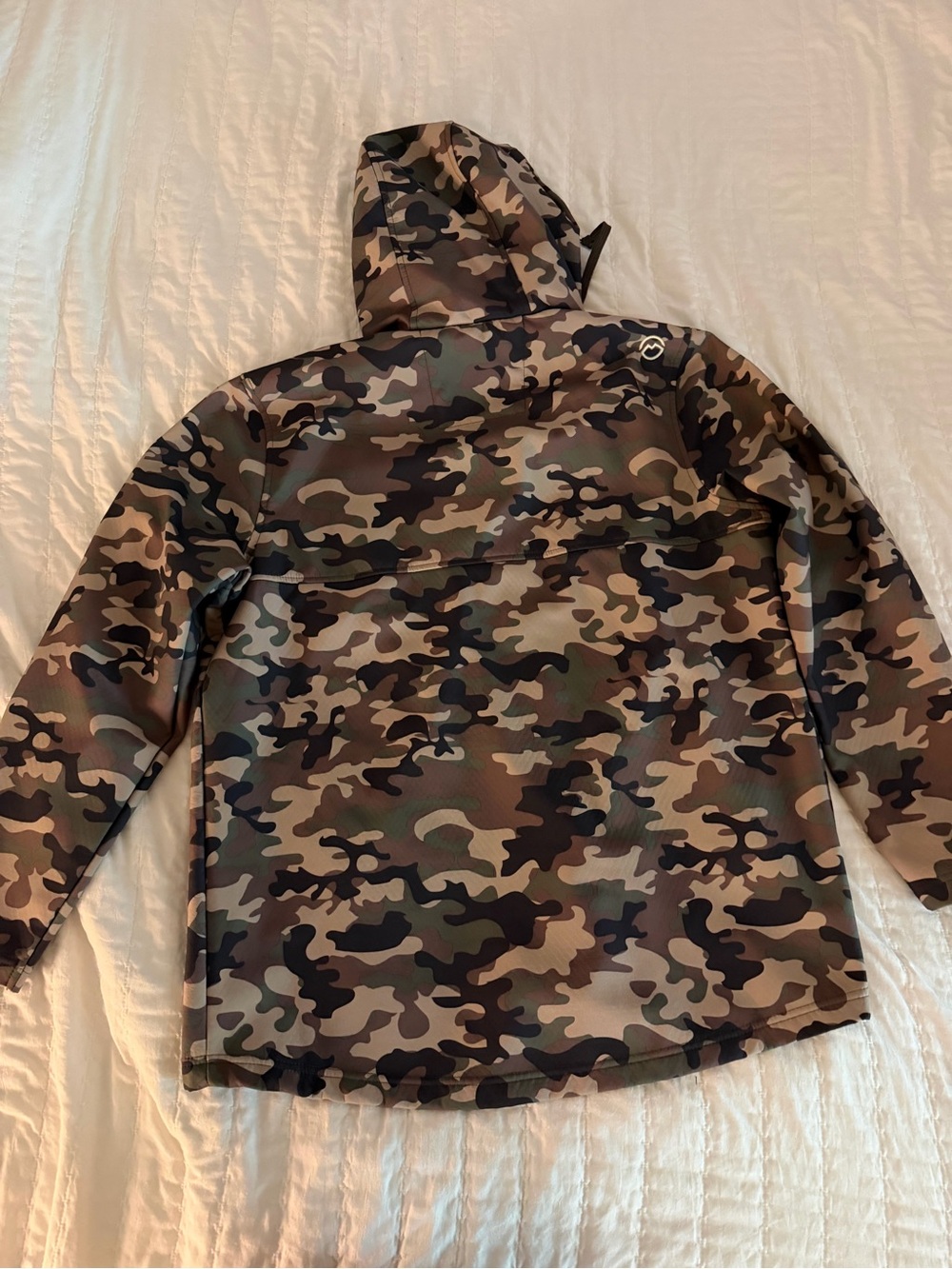 Magellan Outdoors Men’s Camo Hooded Raincoat - Green/Brown/Black - Picture 2 of 2